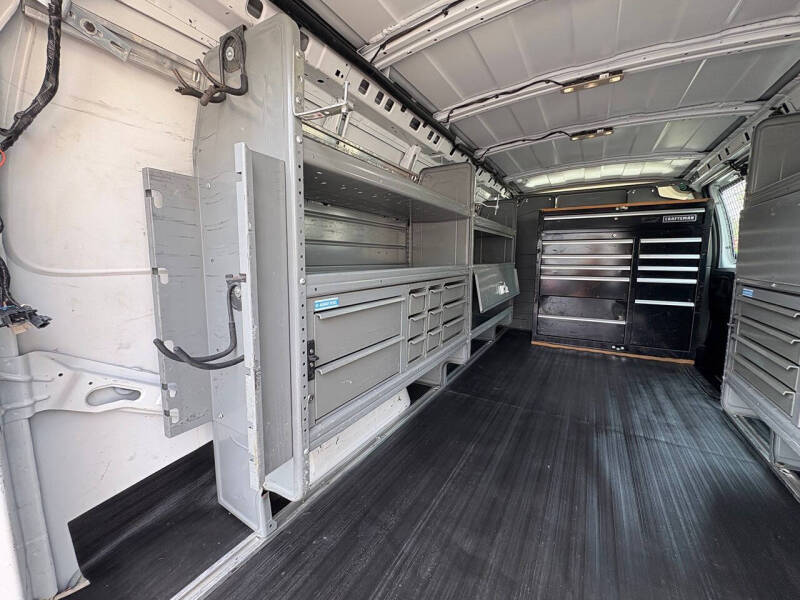 2016 GMC Savana 3500