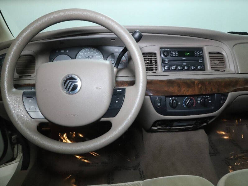 2005 Mercury Grand Marquis GS