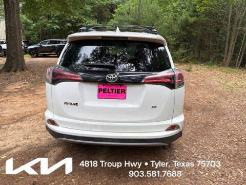 2017 Toyota RAV4 SE