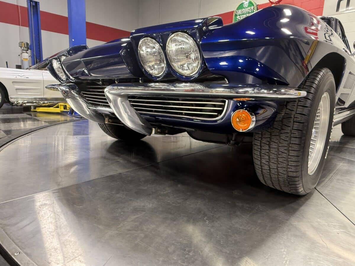 1964 Chevrolet Corvette 25