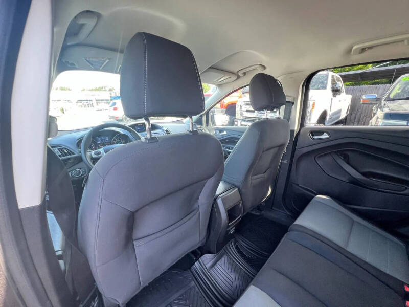 2015 Ford Escape SE