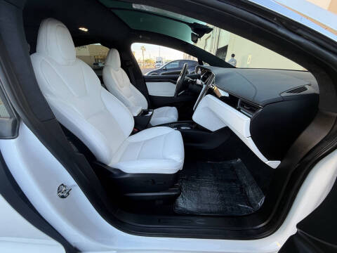 2020 Tesla Model X Long Range Plus