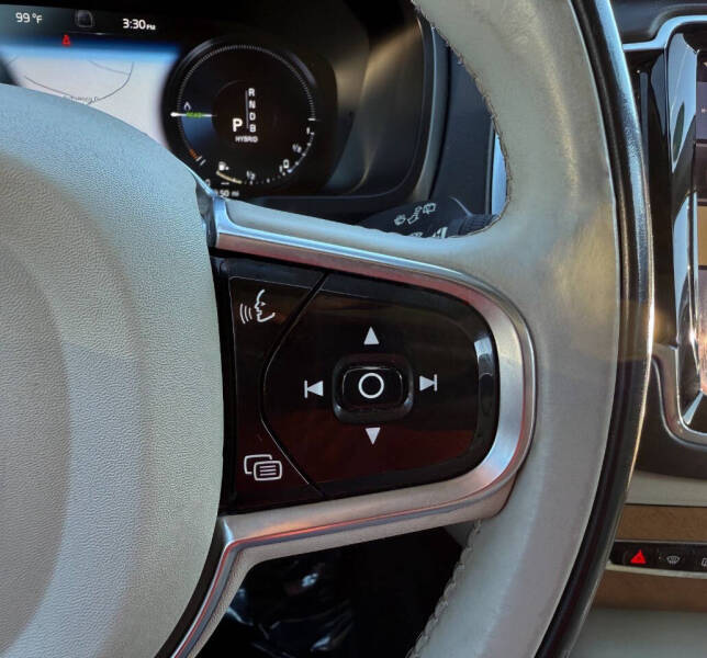 2016 Volvo XC90 T8 eAWD Inscription