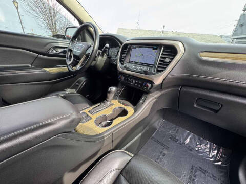 2018 GMC Acadia Denali