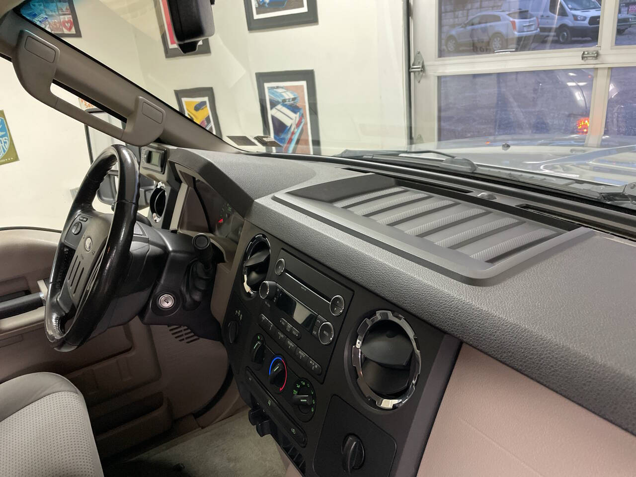 2010 Ford F-250 Super Duty 33