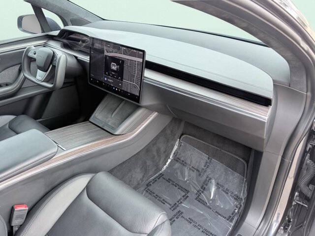 2023 Tesla Model X Standard Range