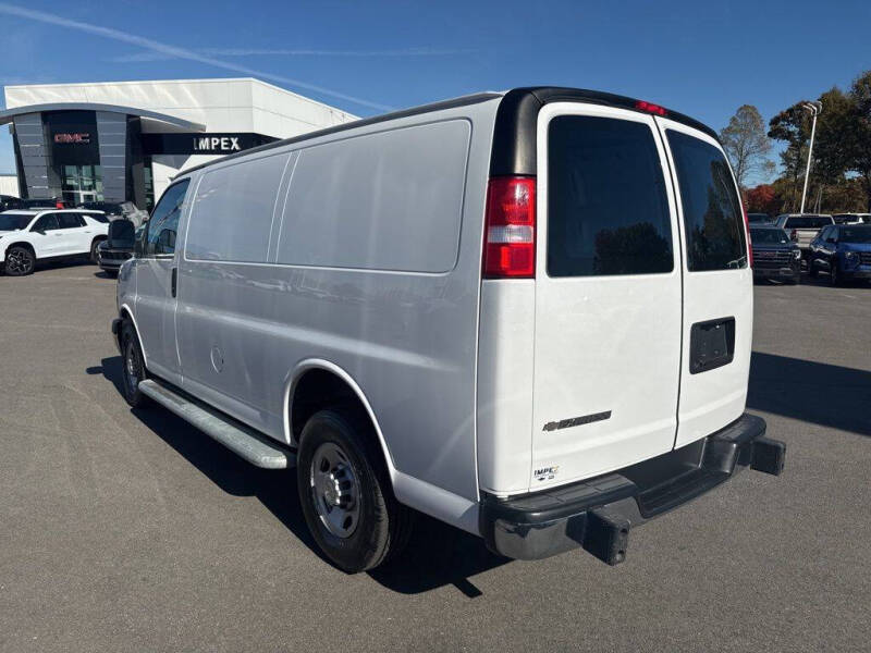 2023 Chevrolet Express 2500