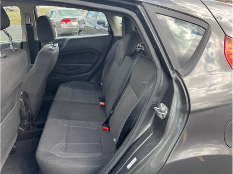 2016 Ford Fiesta SE