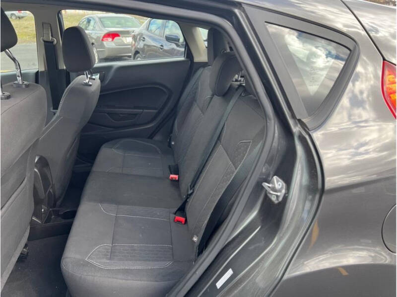 2016 Ford Fiesta SE