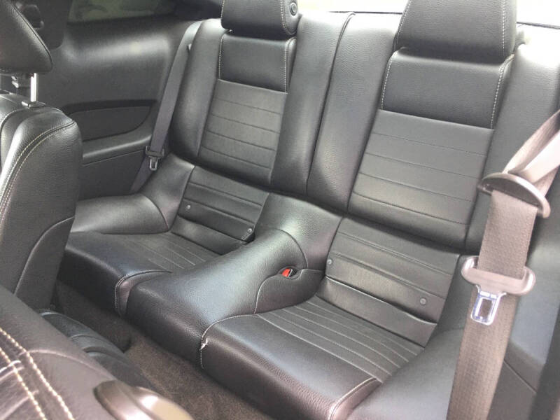 2012 Ford Mustang V6 Premium