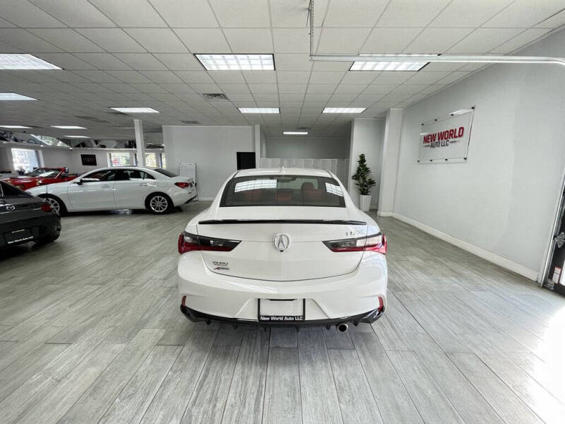 2022 Acura ILX w/Tech w/A-SPEC