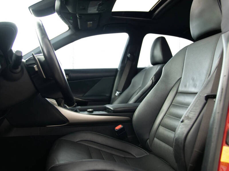 2018 Lexus IS 300