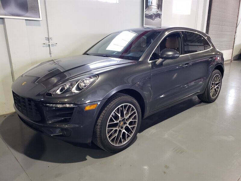 2017 Porsche Macan 1