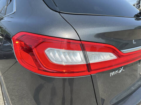 2017 Lincoln MKX Reserve