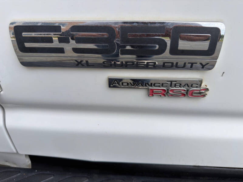 2010 Ford E-Series E-350 SD XL