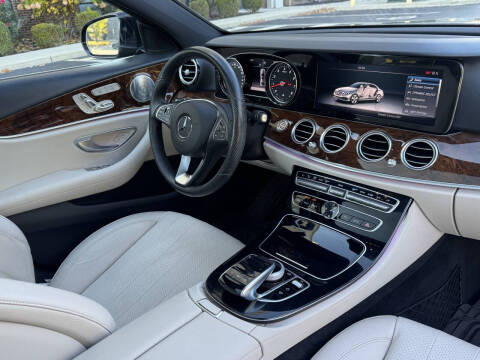 2017 Mercedes-Benz E-Class E 300 4MATIC