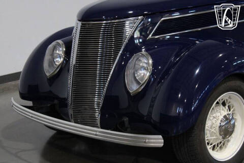 1937 Ford Phaeton