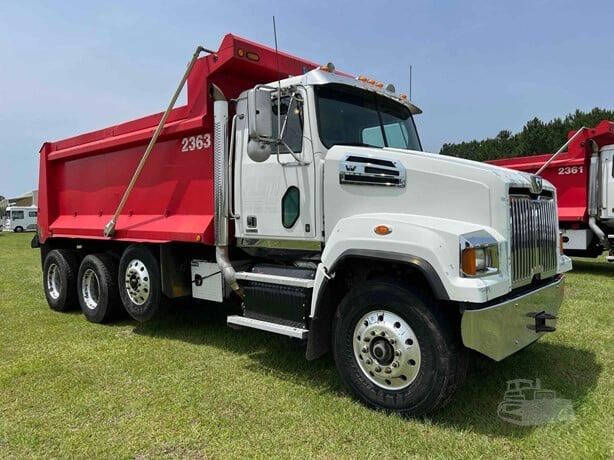 2017 Western Star 4700 SF