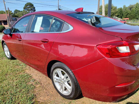 2017 Chevrolet Cruze LT Auto