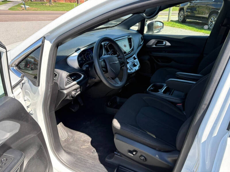 2023 Chrysler Pacifica Touring