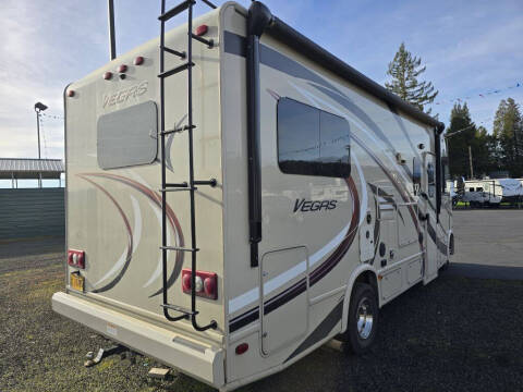 2017 Ford E-Series E-450 SD