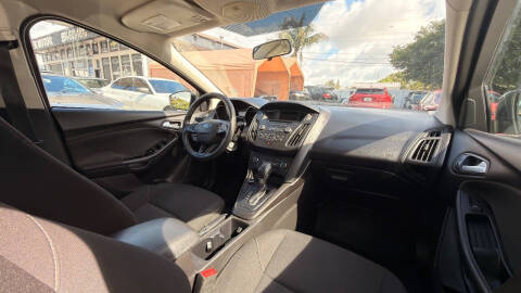 2017 Ford Focus SE