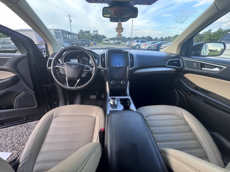 2022 Ford Edge SEL
