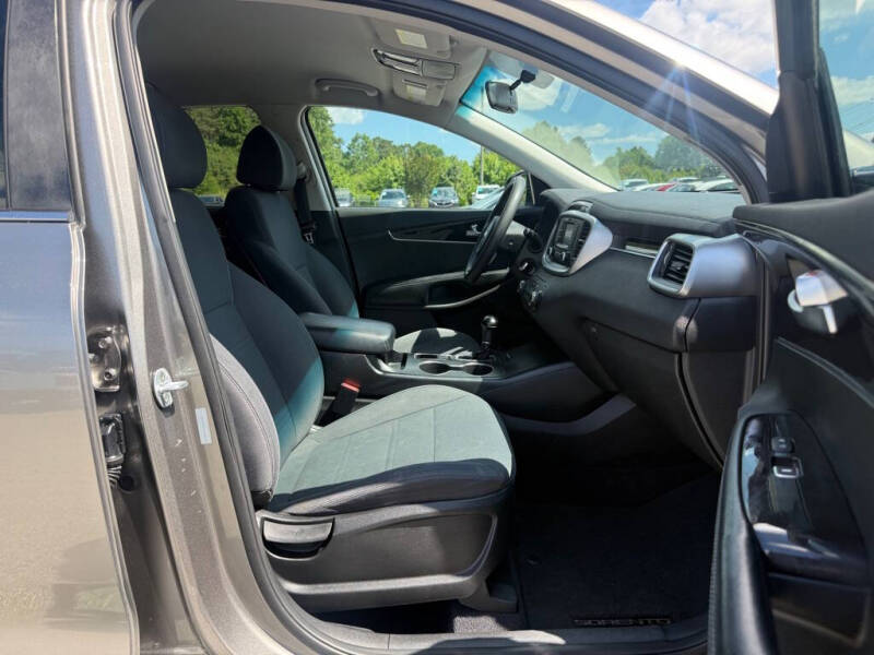 2018 Kia Sorento LX