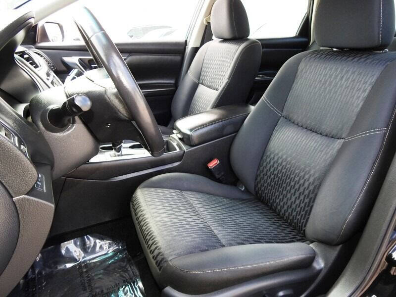 2018 Nissan Altima  - $13,900