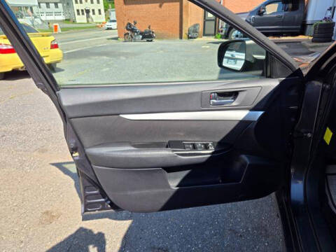 2010 Subaru Outback 2.5i