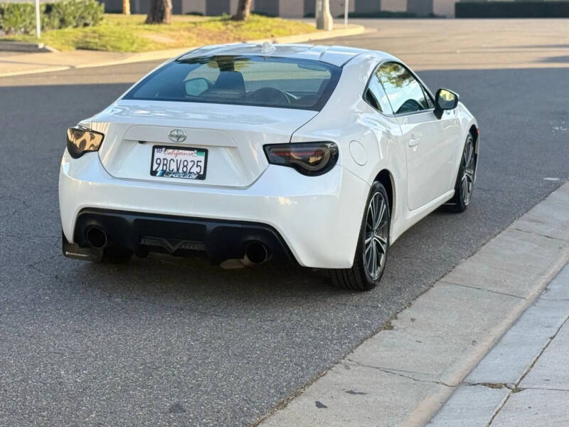 2016 Scion FR-S