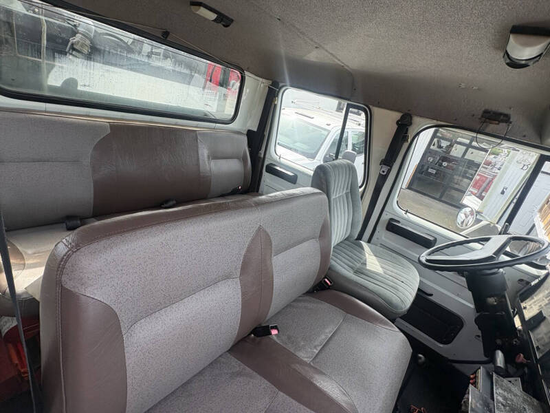 2001 International 4900