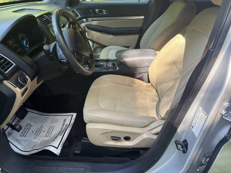 2016 Ford Explorer