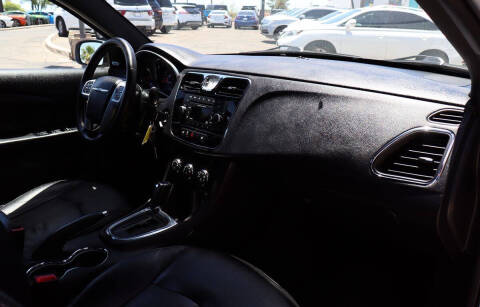 2013 Chrysler 200 Limited