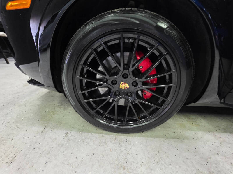 2021 Porsche Cayenne GTS