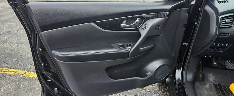 2017 Nissan Rogue SL