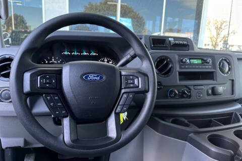 2025 Ford E-Series