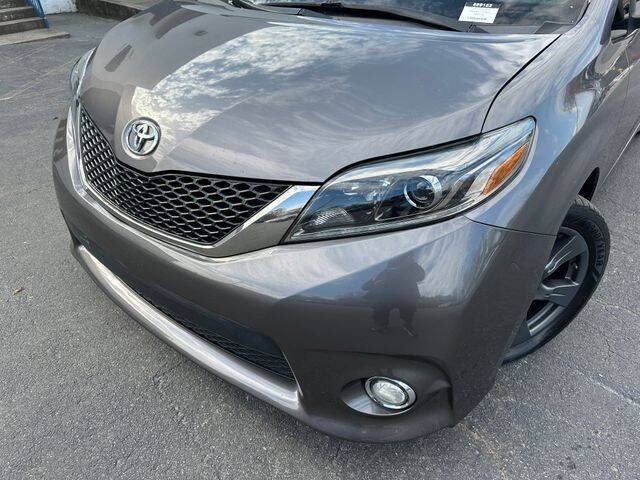 2017 Toyota Sienna