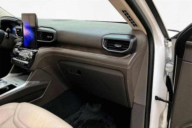 2023 Ford Explorer Platinum