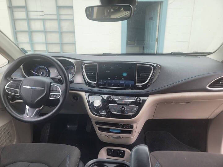 2021 Chrysler Pacifica Touring