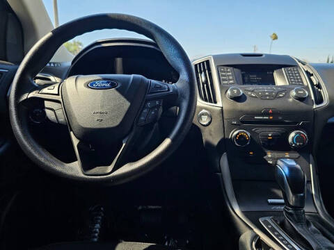 2017 Ford Edge SE