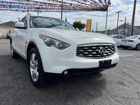 2011 Infiniti FX35 for sale at Tristar Motors in Bell CA