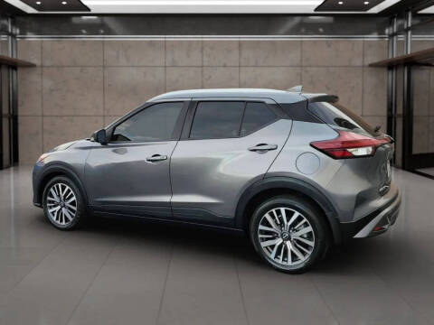 2022 Nissan Kicks SV