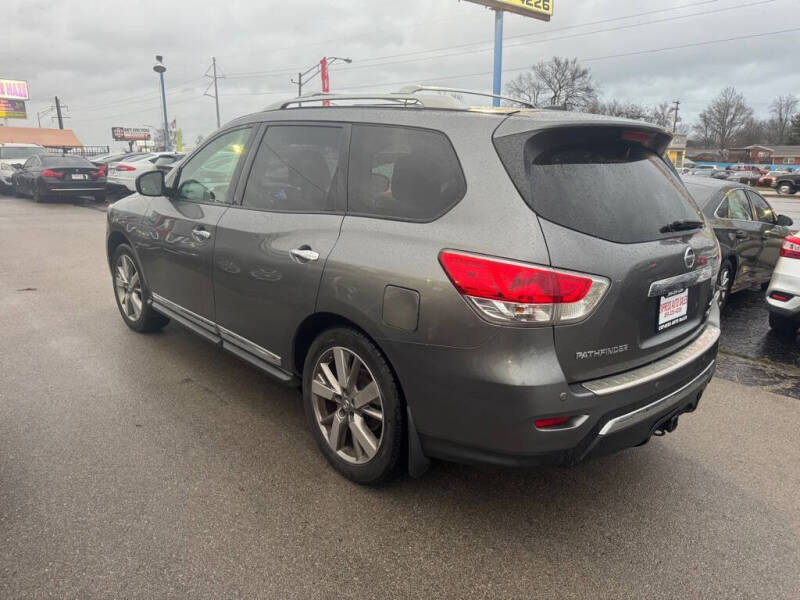 2015 Nissan Pathfinder