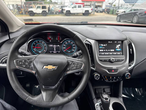 2017 Chevrolet Cruze LT Auto