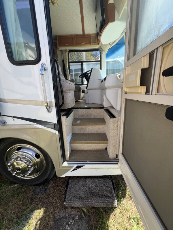 2001 Winnebago Journey 36L