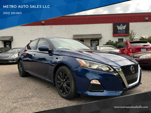 2019 Nissan Altima for sale at METRO AUTO SALES LLC in Lino Lakes MN