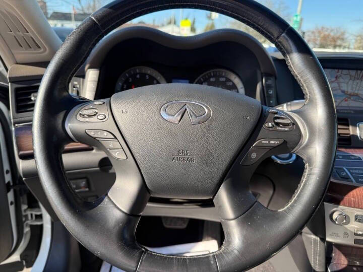 2017 Infiniti Q70L 3.7