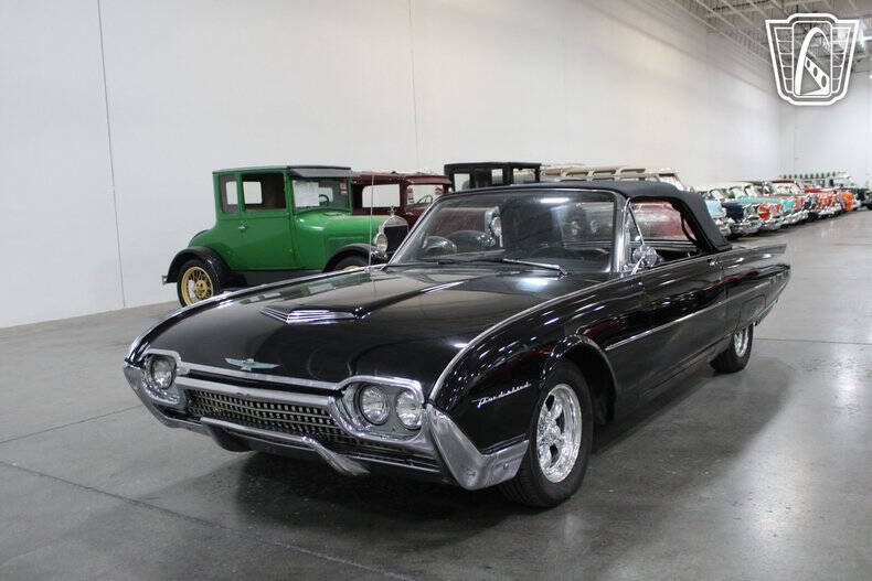 1962 Ford Thunderbird