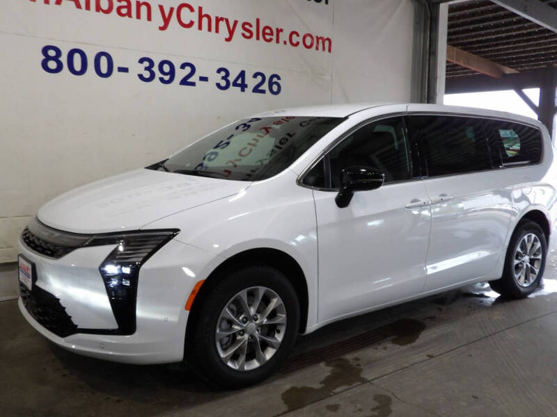 2027 Chrysler Pacifica Select